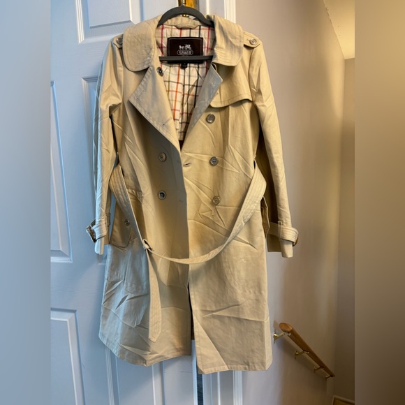 Coach Jackets & Blazers - Coach Leatherwear Women’s Beige Trench Coat Size 6